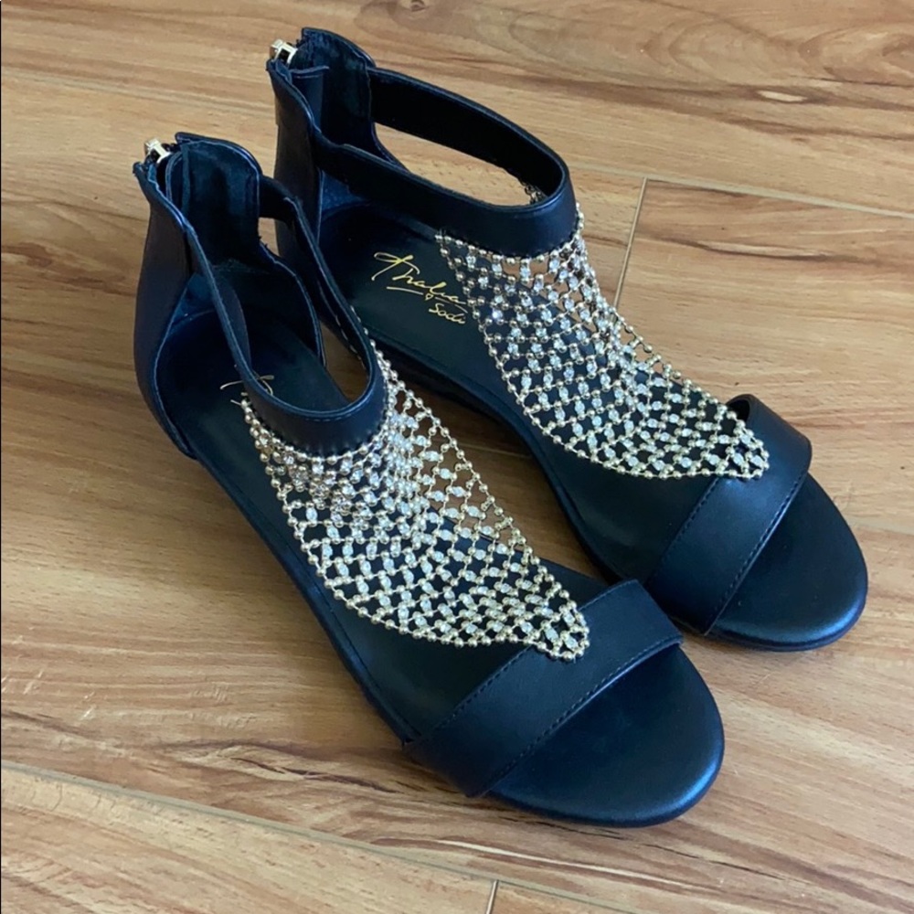 Thalia Sodi Black Wedges Size 6 NEW